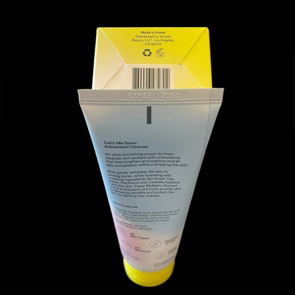 - NEW: SMOOD Antioxidant Cleanser - Picture 3 of 6